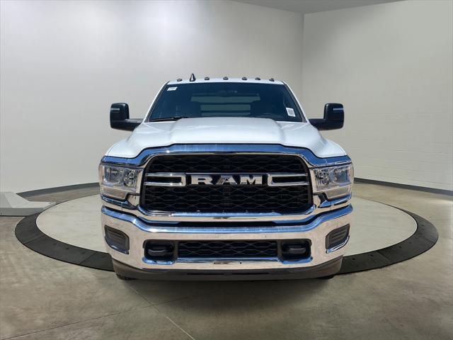 2024 RAM Ram 3500 Chassis Cab RAM 3500 TRADESMAN CHASSIS REGULAR CAB 4X4 60 CA