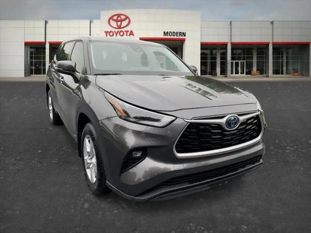 2022 Toyota Highlander Hybrid LE