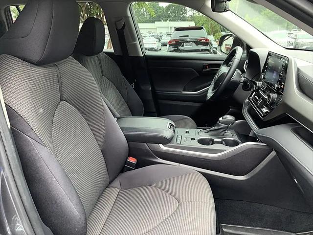 2022 Toyota Highlander Hybrid LE