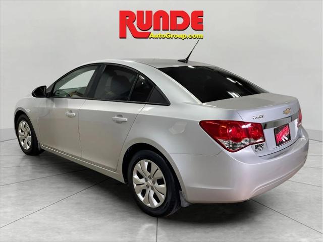 2013 Chevrolet Cruze LS Manual
