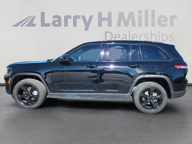 2023 Jeep Grand Cherokee Altitude 4x4 2023 Jeep Grand Cherokee Altitude 4x4
