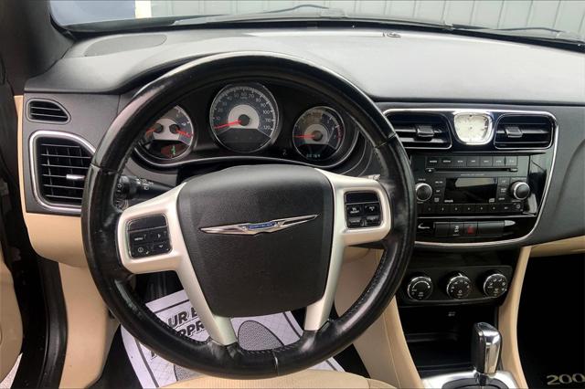 2013 Chrysler 200 Touring