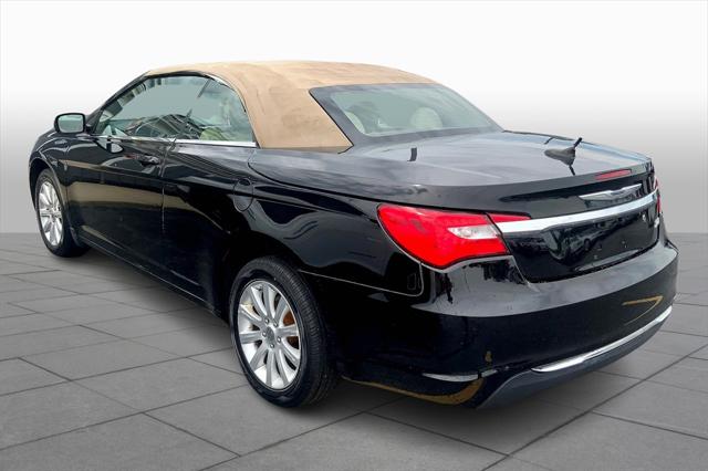 2013 Chrysler 200 Touring