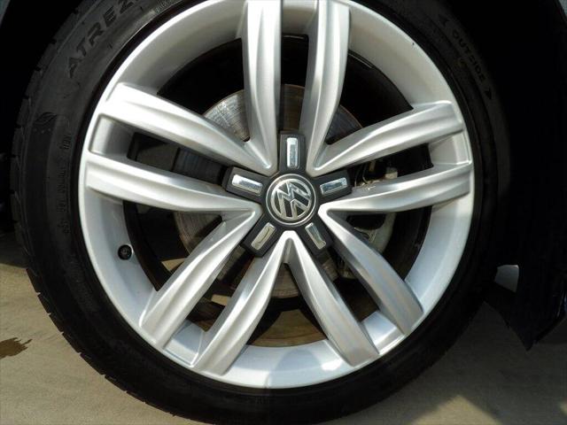 2017 Volkswagen Passat 1.8T SEL Premium