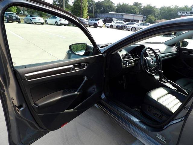 2017 Volkswagen Passat 1.8T SEL Premium