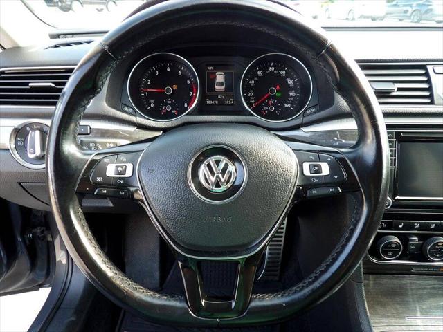 2017 Volkswagen Passat 1.8T SEL Premium