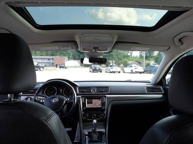 2017 Volkswagen Passat 1.8T SEL Premium