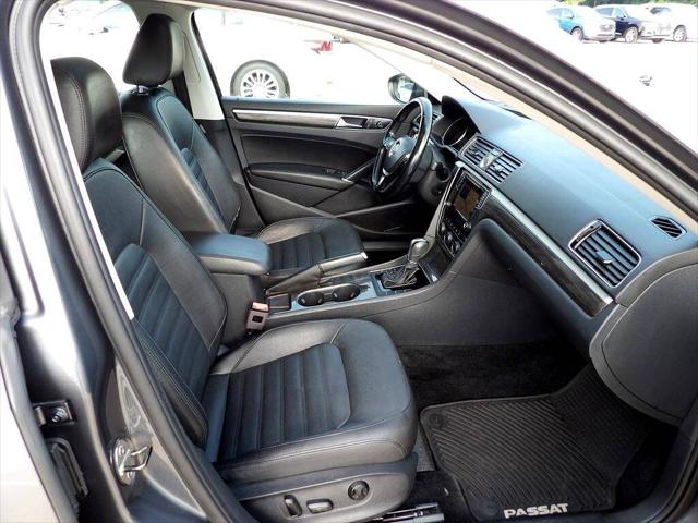 2017 Volkswagen Passat 1.8T SEL Premium