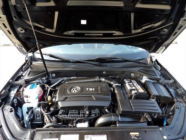 2017 Volkswagen Passat 1.8T SEL Premium