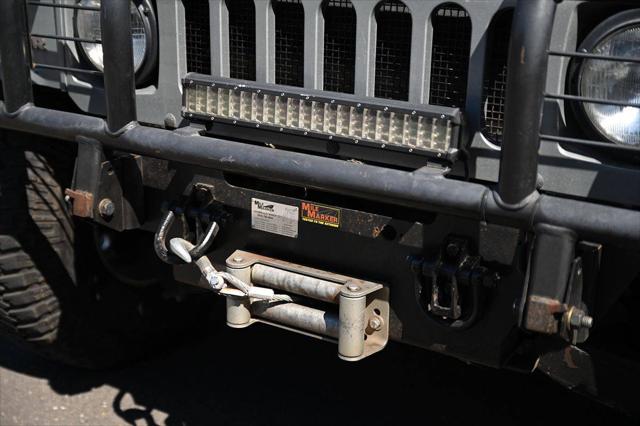2000 AM General Hummer Base