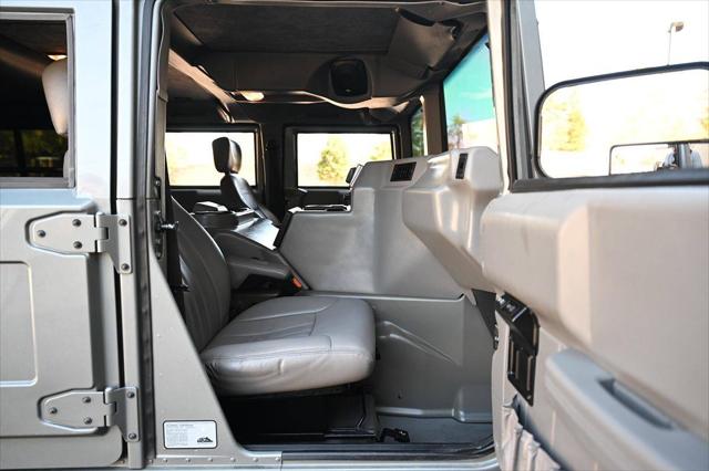 2000 AM General Hummer Base
