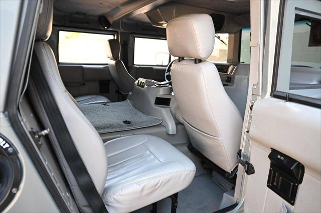 2000 AM General Hummer Base