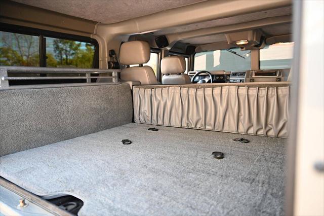 2000 AM General Hummer Base