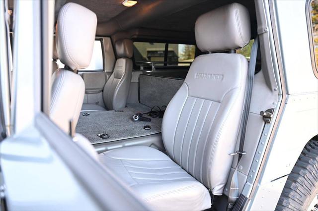 2000 AM General Hummer Base