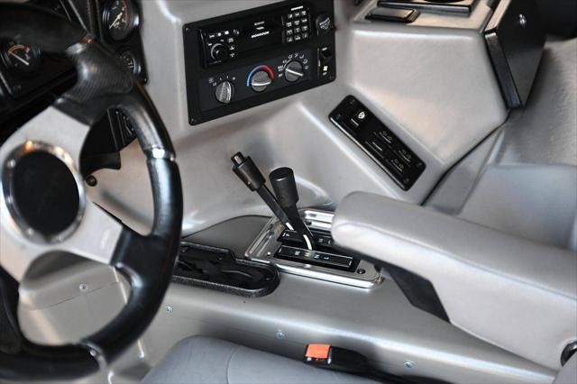 2000 AM General Hummer Base
