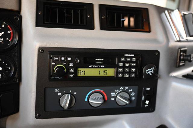 2000 AM General Hummer Base