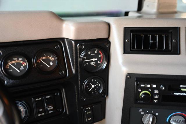 2000 AM General Hummer Base