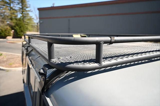 2000 AM General Hummer Base