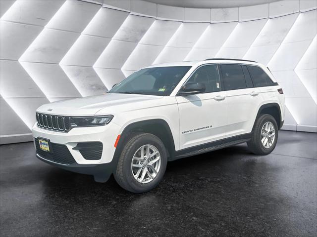 2024 Jeep Grand Cherokee GRAND CHEROKEE LAREDO X 4X4