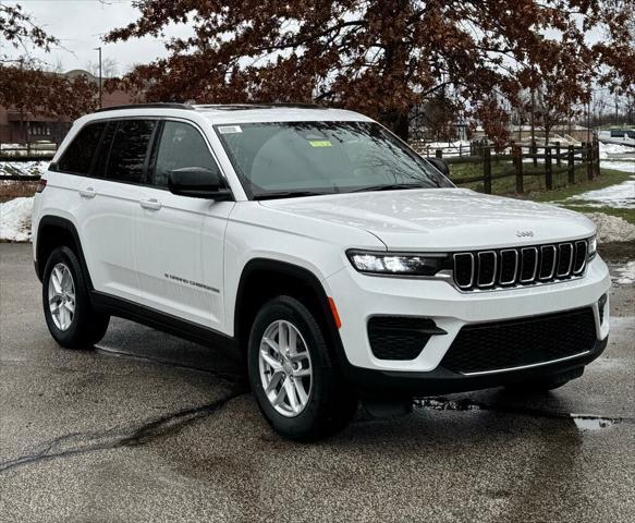 2024 Jeep Grand Cherokee GRAND CHEROKEE LAREDO X 4X4