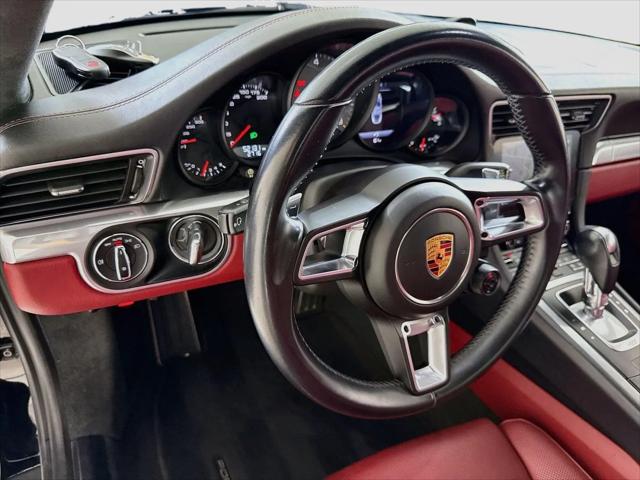 2017 Porsche 911 Carrera 4S