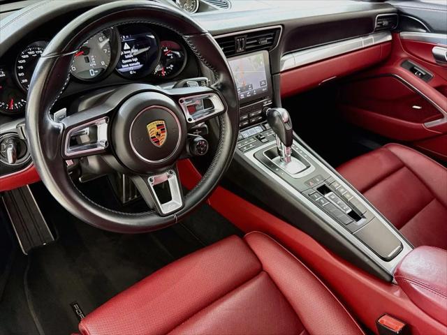 2017 Porsche 911 Carrera 4S