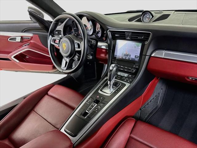 2017 Porsche 911 Carrera 4S