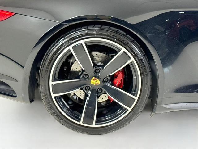 2017 Porsche 911 Carrera 4S