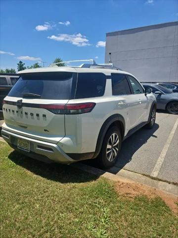 2023 Nissan Pathfinder SL FWD