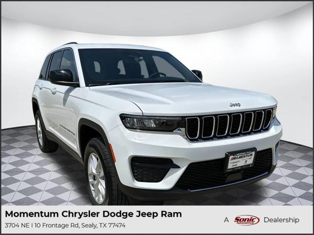 2024 Jeep Grand Cherokee GRAND CHEROKEE LAREDO X 4X4