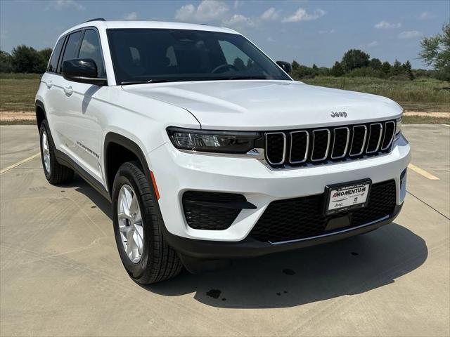 2024 Jeep Grand Cherokee GRAND CHEROKEE LAREDO X 4X4