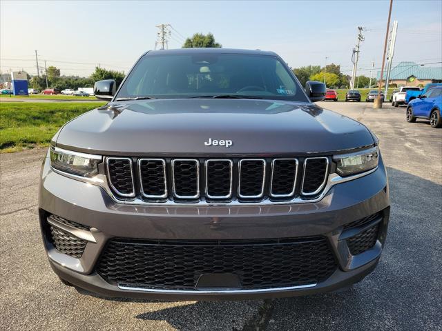 2024 Jeep Grand Cherokee GRAND CHEROKEE LAREDO X 4X4