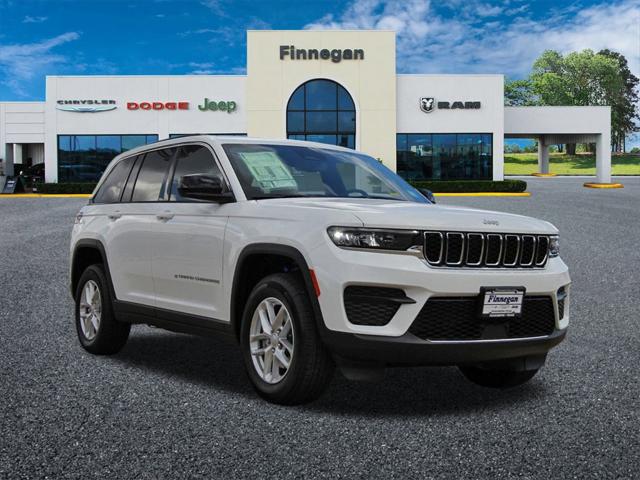 2024 Jeep Grand Cherokee GRAND CHEROKEE LAREDO X 4X4