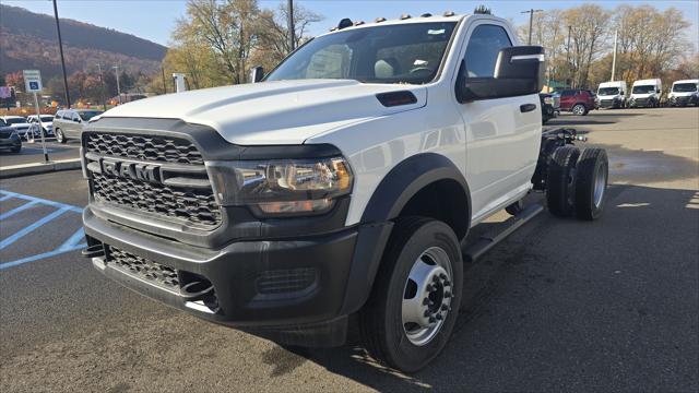 2024 RAM Ram 5500 Chassis Cab RAM 5500 TRADESMAN CHASSIS REGULAR CAB 4X4 60 CA