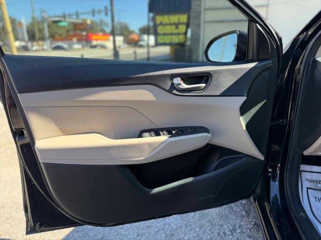 2019 Hyundai Accent SE