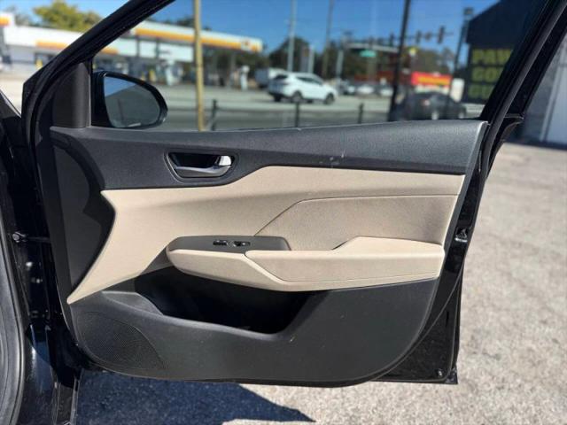 2019 Hyundai Accent SE