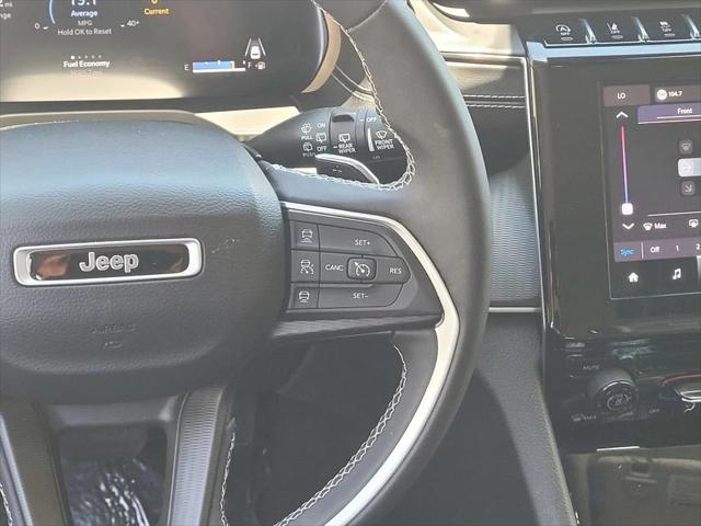 2023 Jeep Grand Cherokee L Laredo 4x4