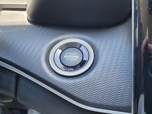 2023 Jeep Grand Cherokee L Laredo 4x4