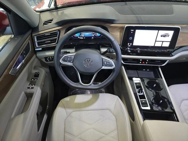2024 Volkswagen Atlas 2.0T SE w/Technology