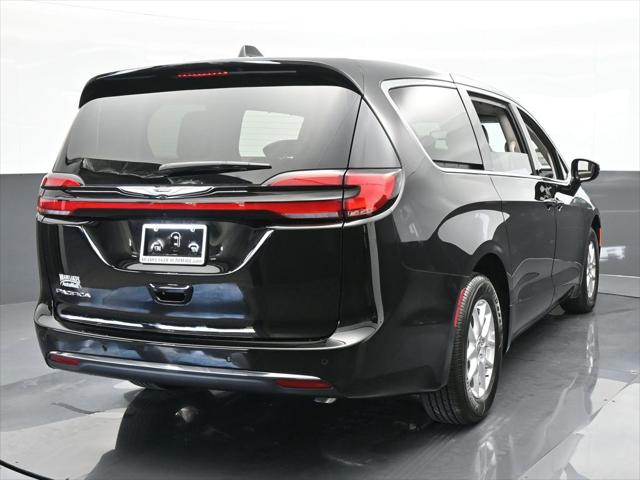 2024 Chrysler Pacifica PACIFICA TOURING L