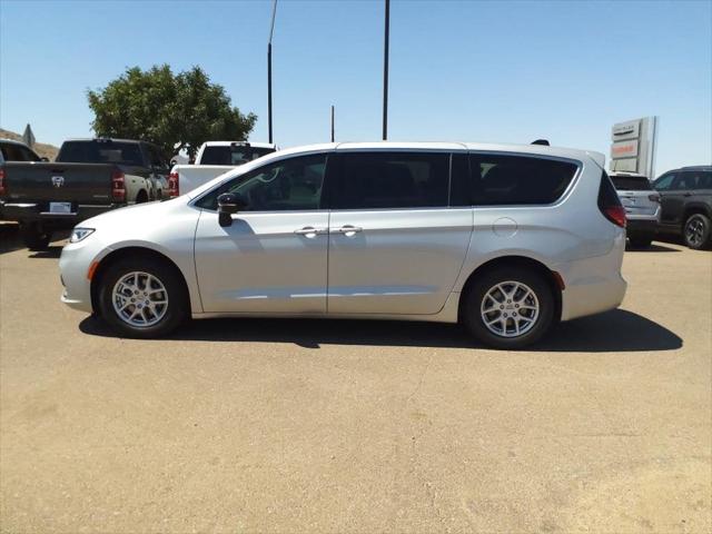 2024 Chrysler Pacifica PACIFICA TOURING L