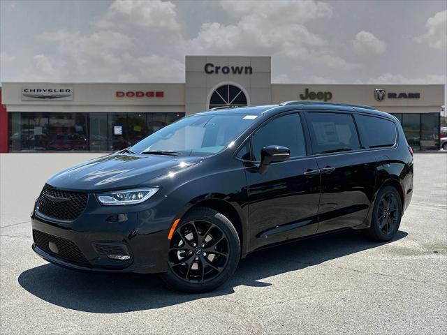 2024 Chrysler Pacifica PACIFICA TOURING L