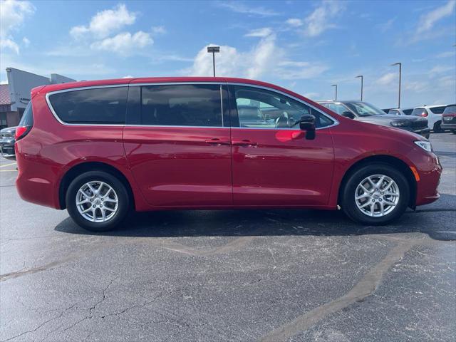 2024 Chrysler Pacifica PACIFICA TOURING L