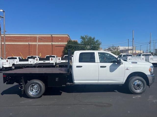 2024 RAM Ram 3500 Chassis Cab RAM 3500 TRADESMAN CREW CAB CHASSIS 4X4 60 CA