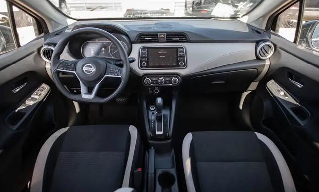 2021 Nissan Versa SV Xtronic CVT