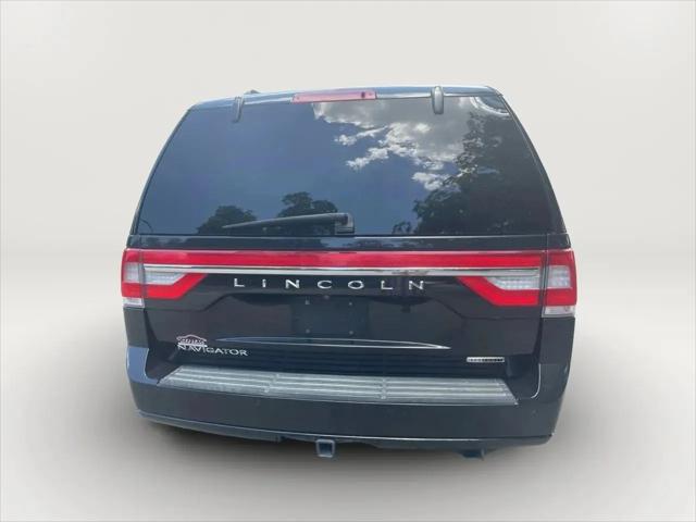 2015 Lincoln Navigator Standard