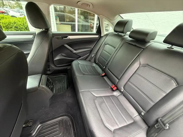 2019 Volkswagen Passat 2.0T Wolfsburg Edition