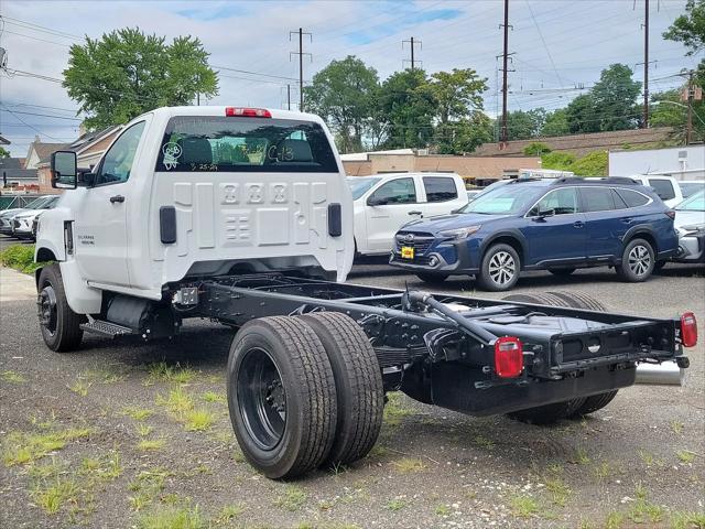 2024 Chevrolet Silverado 6500HD 1WT