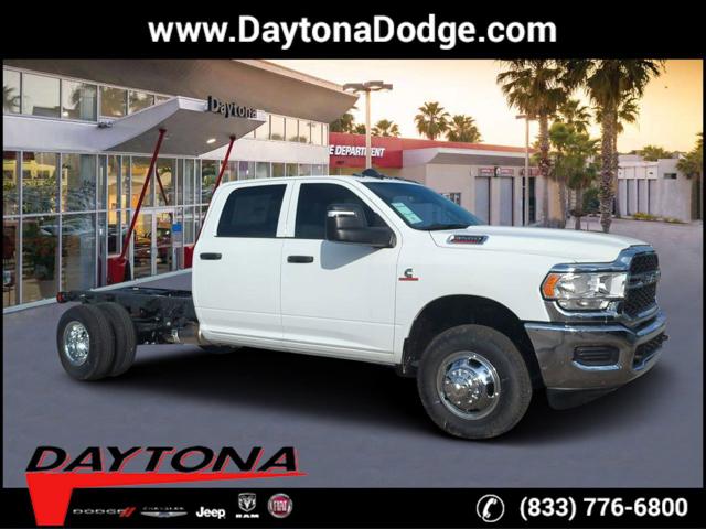 2024 RAM Ram 3500 Chassis Cab RAM 3500 TRADESMAN CREW CAB CHASSIS 4X4 60 CA