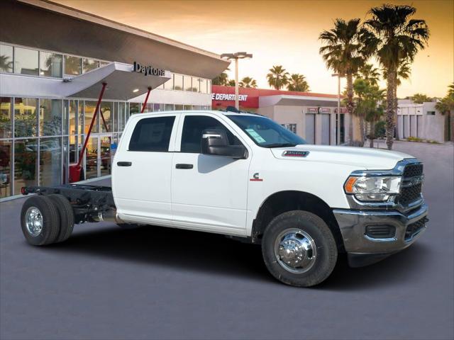 2024 RAM Ram 3500 Chassis Cab RAM 3500 TRADESMAN CREW CAB CHASSIS 4X4 60 CA